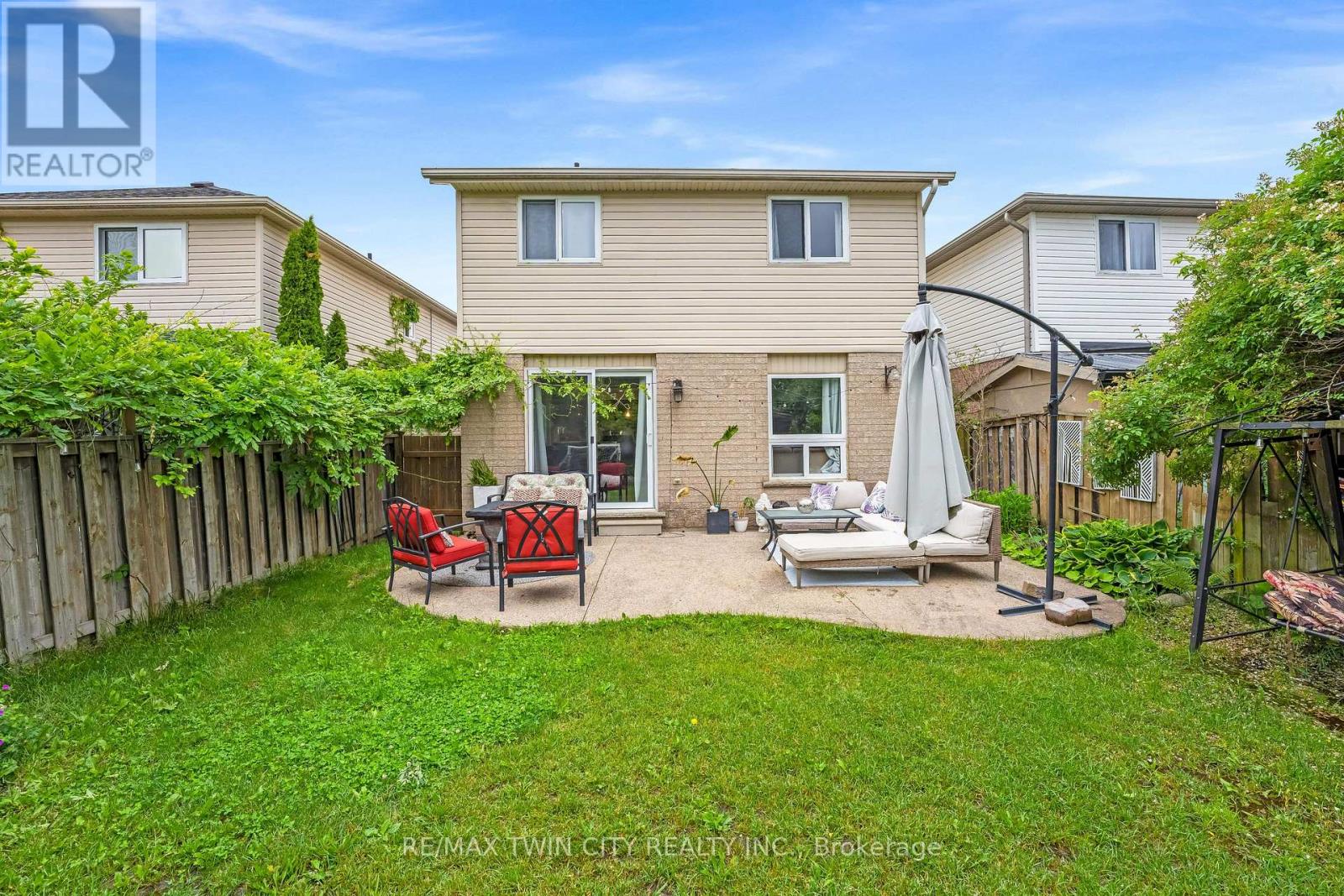 925 COPPER LEAF CRESCENT - 39