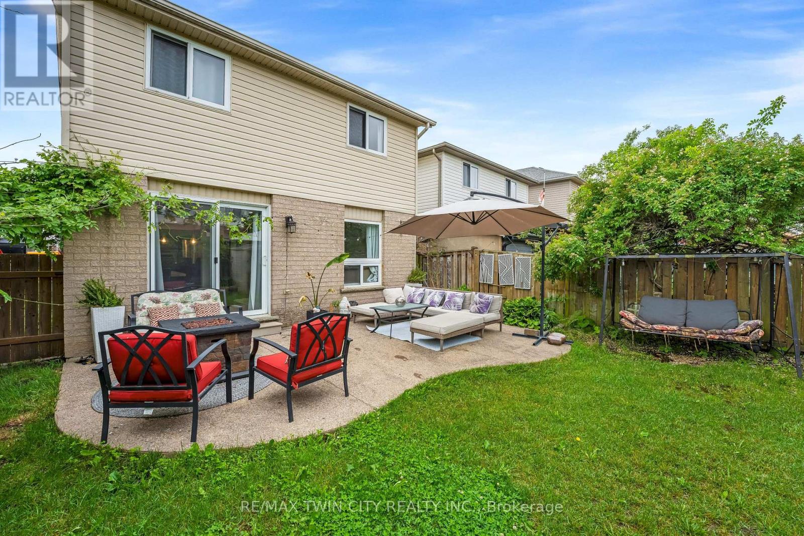 925 COPPER LEAF CRESCENT - 40
