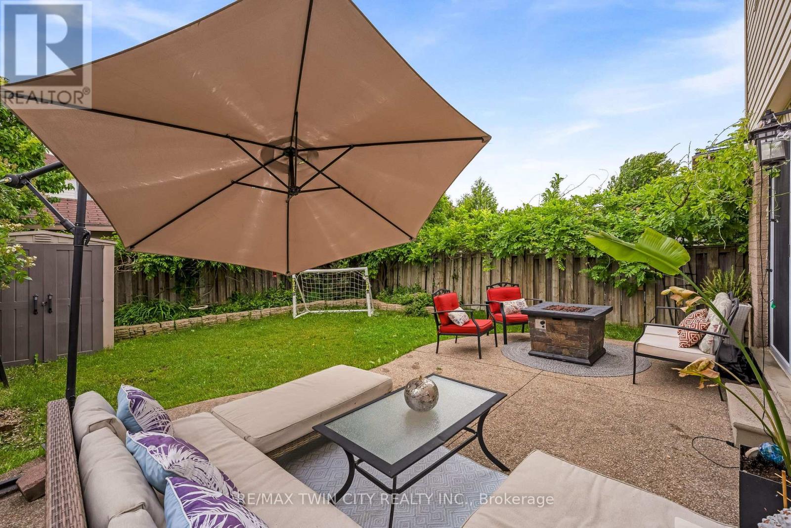 925 COPPER LEAF CRESCENT - 41