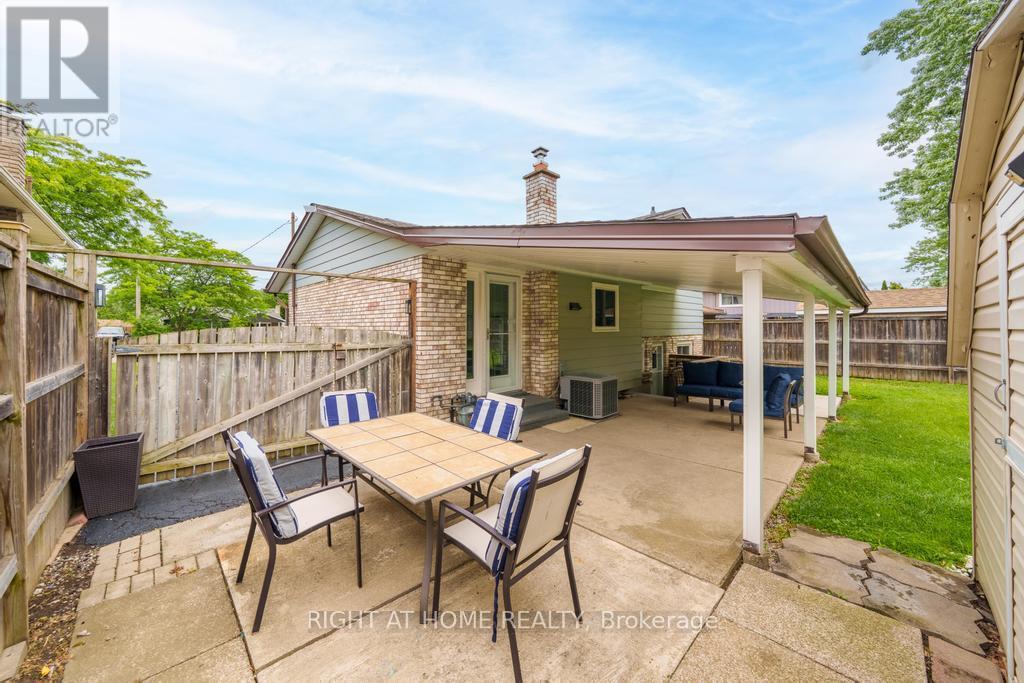 8 ACADIA CRESCENT - Image 41