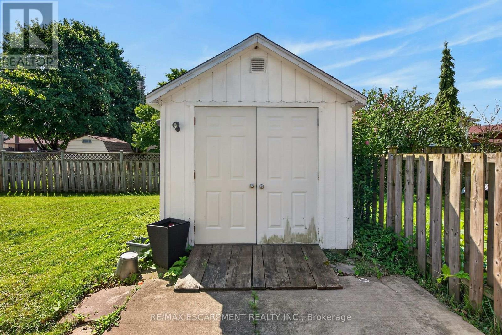 10 TRACEY ROAD - 35