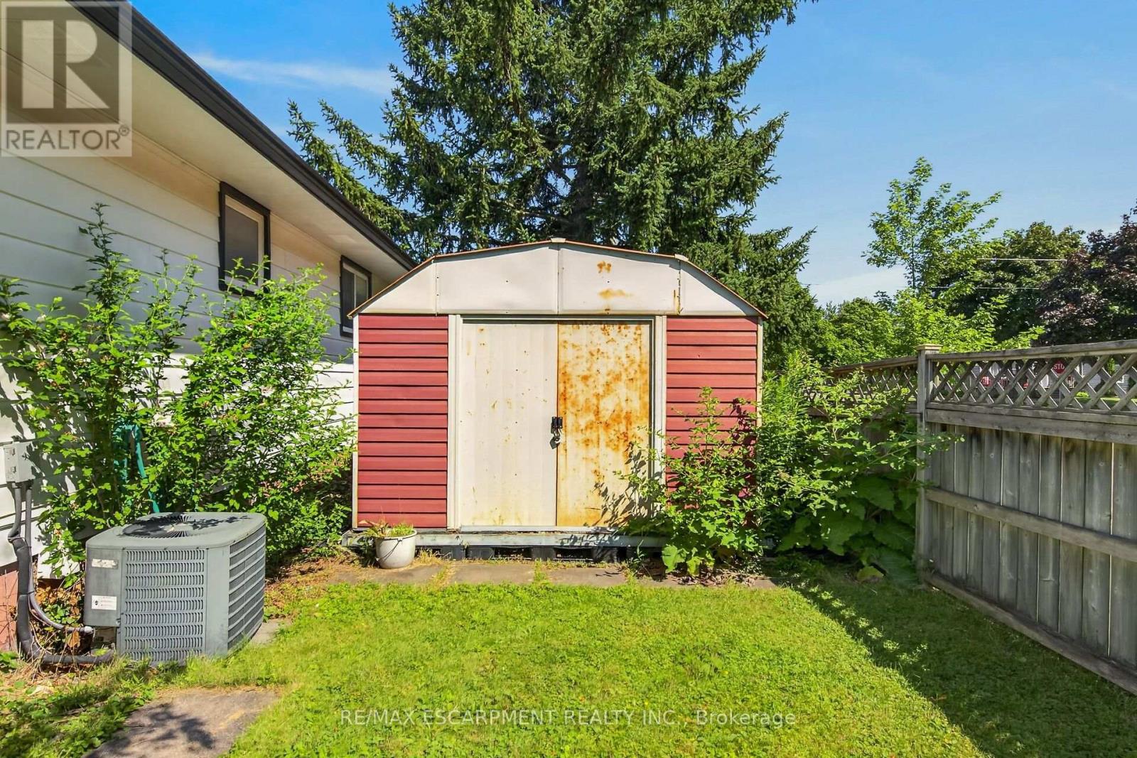 10 TRACEY ROAD - 41