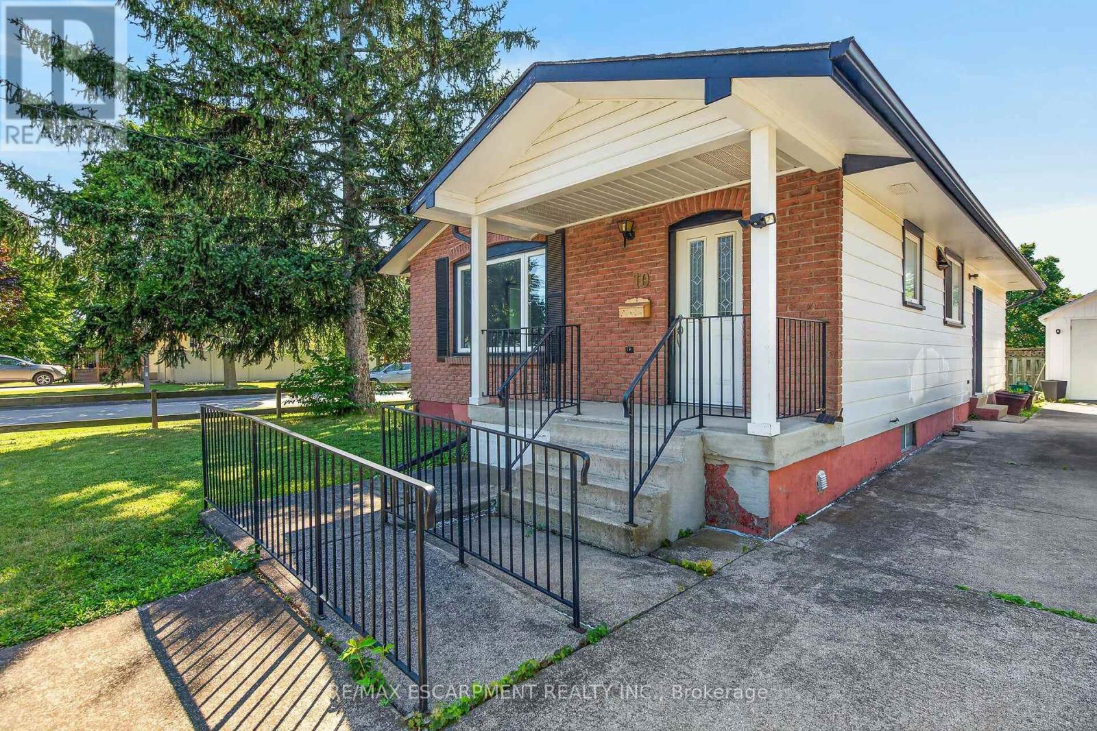 10 TRACEY ROAD - 5