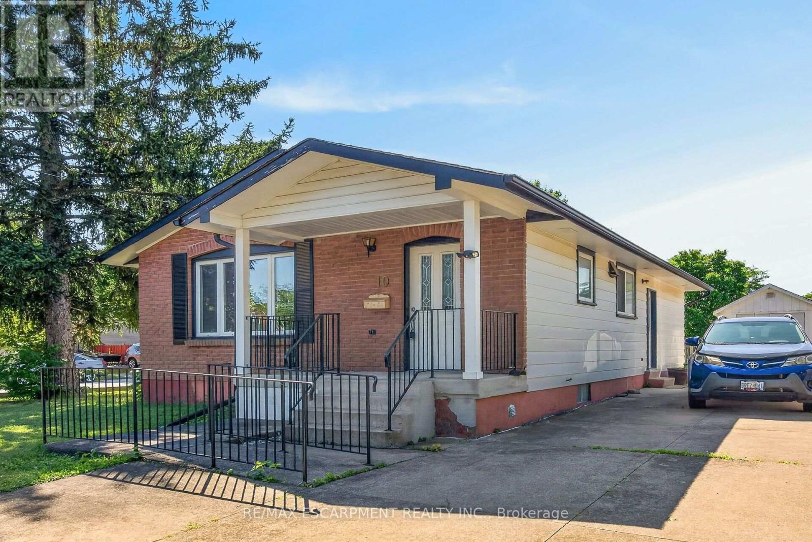 10 TRACEY ROAD - 6