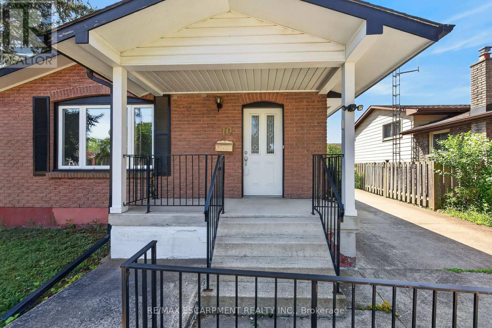 10 TRACEY ROAD - 7