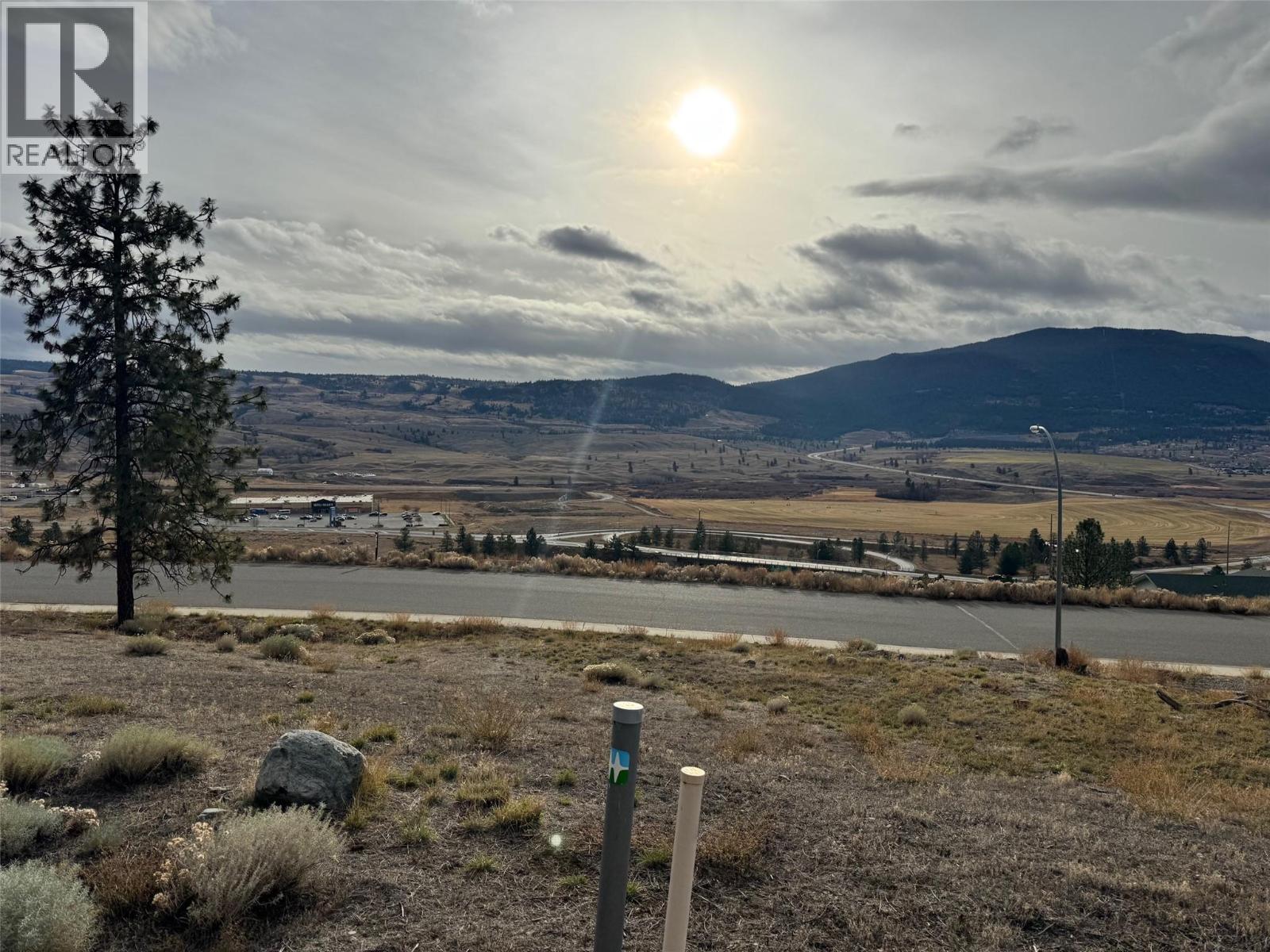 2860 Peregrine Way, Merritt