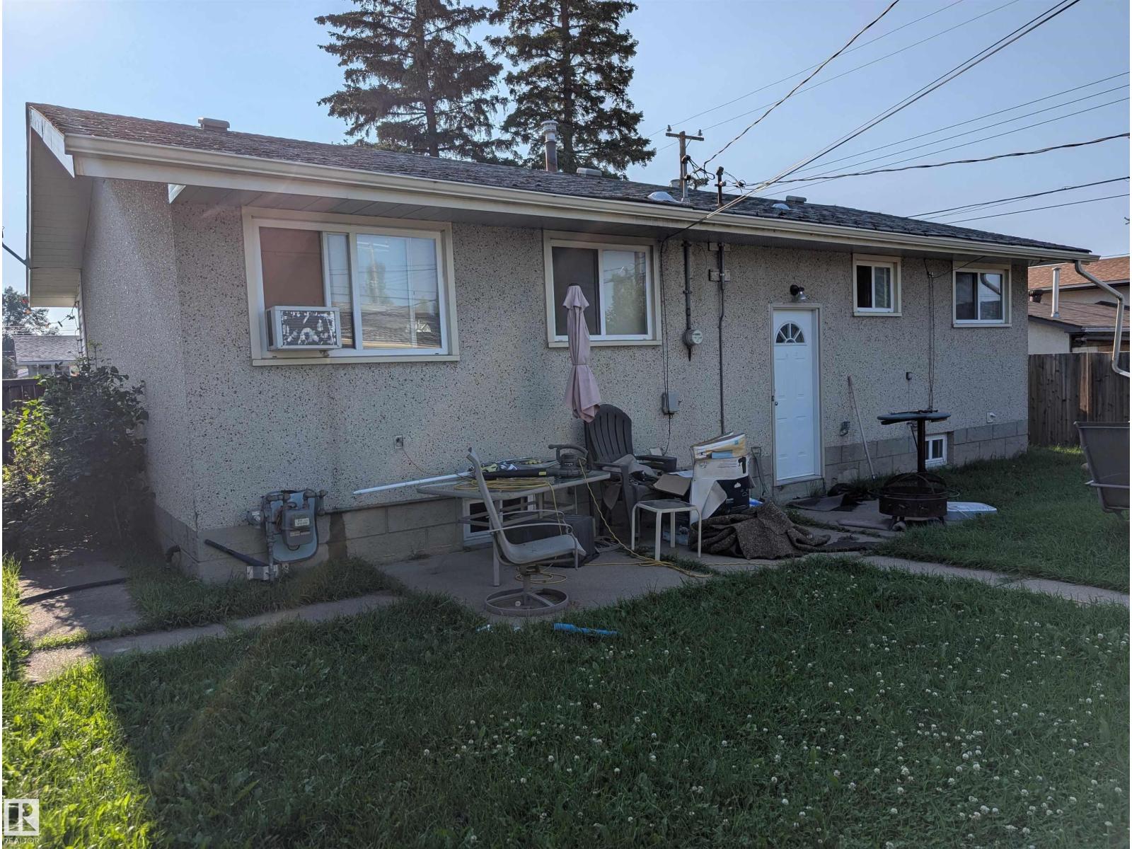 9325 168 ST NW - 2