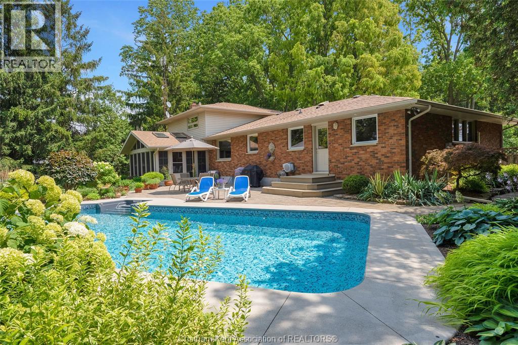 9133 Woodland CRESCENT - 11