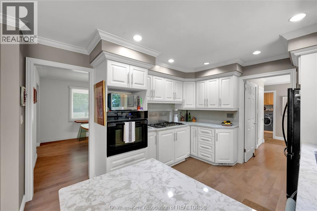 9133 Woodland CRESCENT - 22