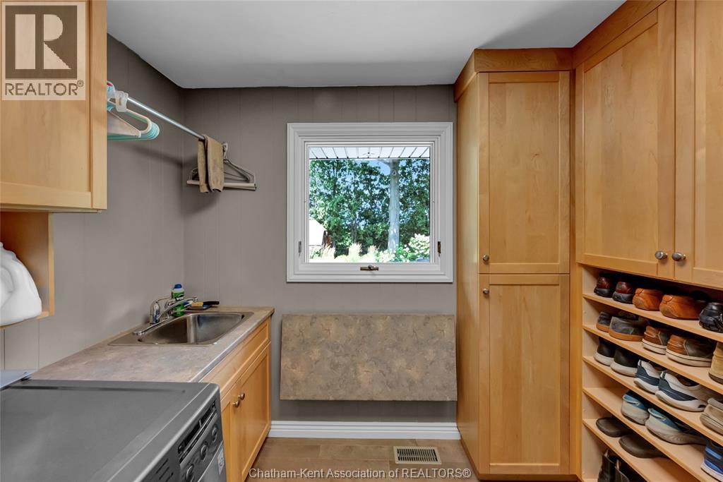 9133 Woodland CRESCENT - Image 30