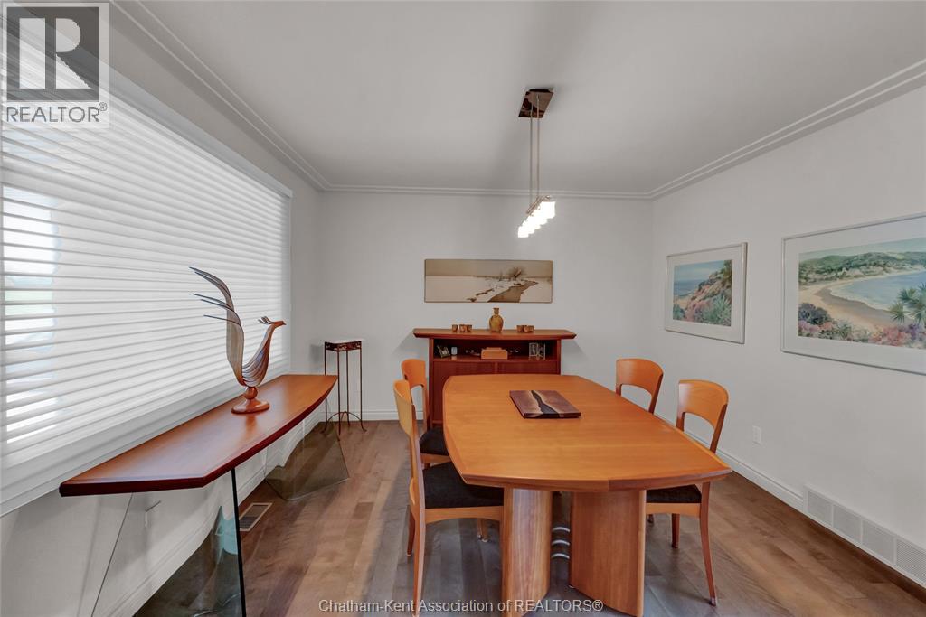 9133 Woodland CRESCENT - Image 34