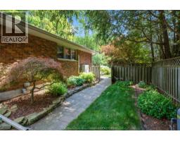 Dining nook - 9133 Woodland Crescent, Chatham, ON N7M6J8 Photo 16