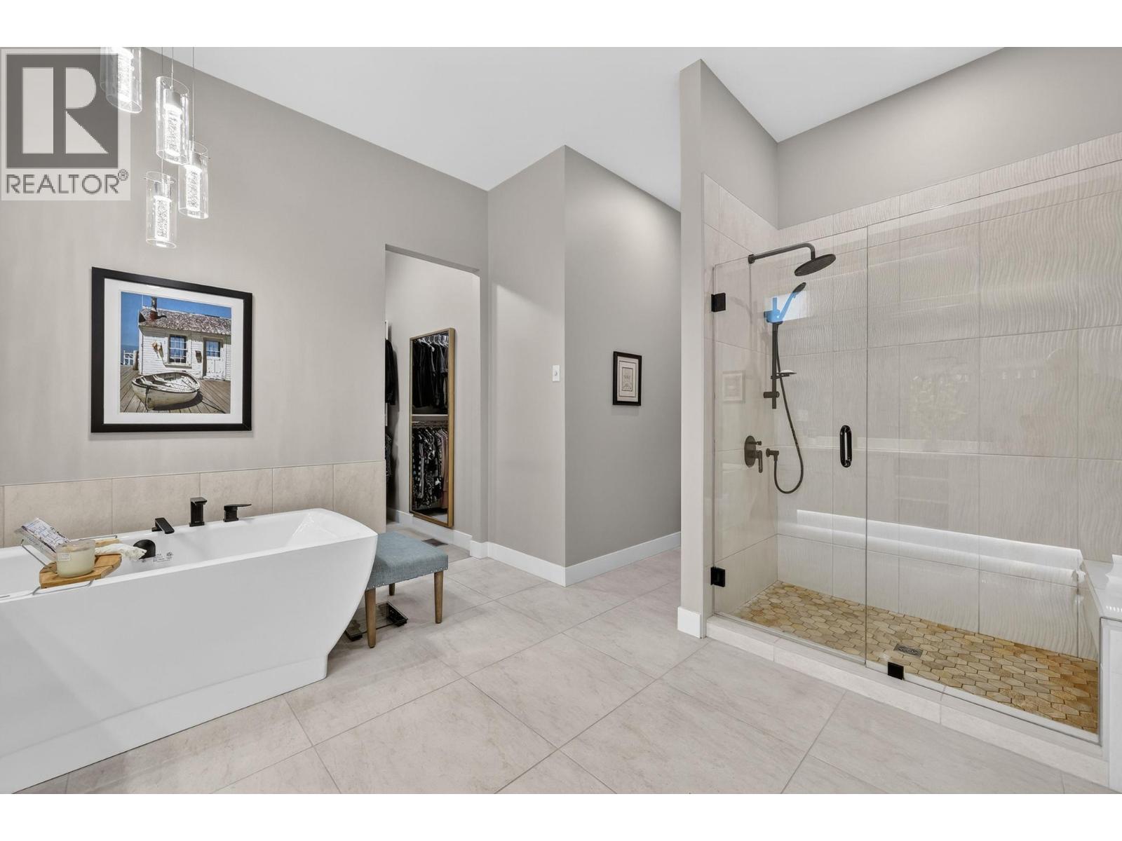 2759 Canyon Crest Drive - Image 17