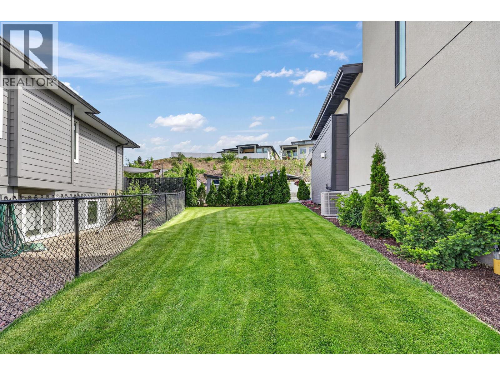 2759 Canyon Crest Drive - 45