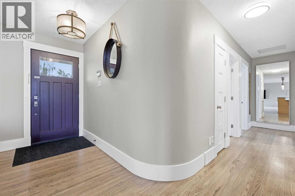 2828 45 Street SW, Glenbrook, Calgary photo 4