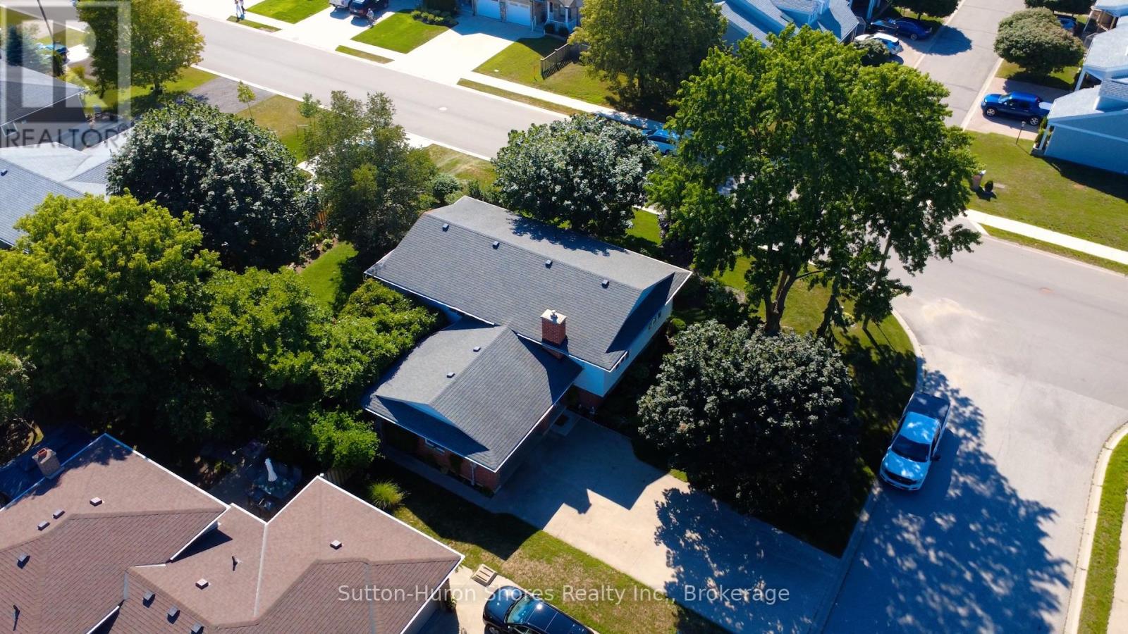 762 BRADFORD STREET - 40