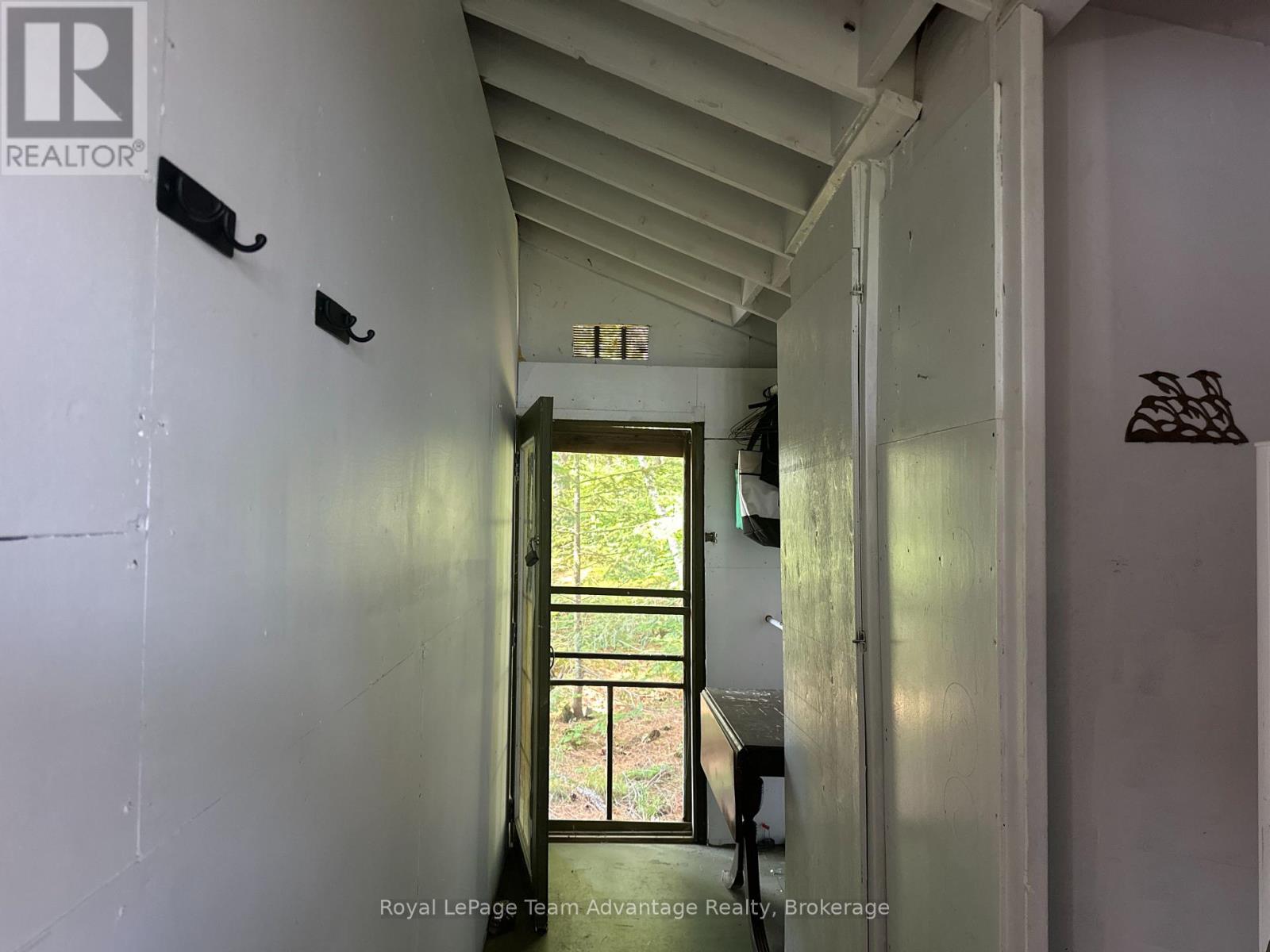 9075 HARRIS LAKE WATER - 18