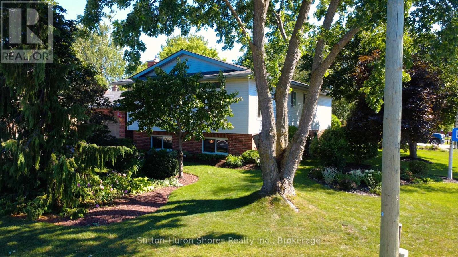 762 BRADFORD STREET - 43