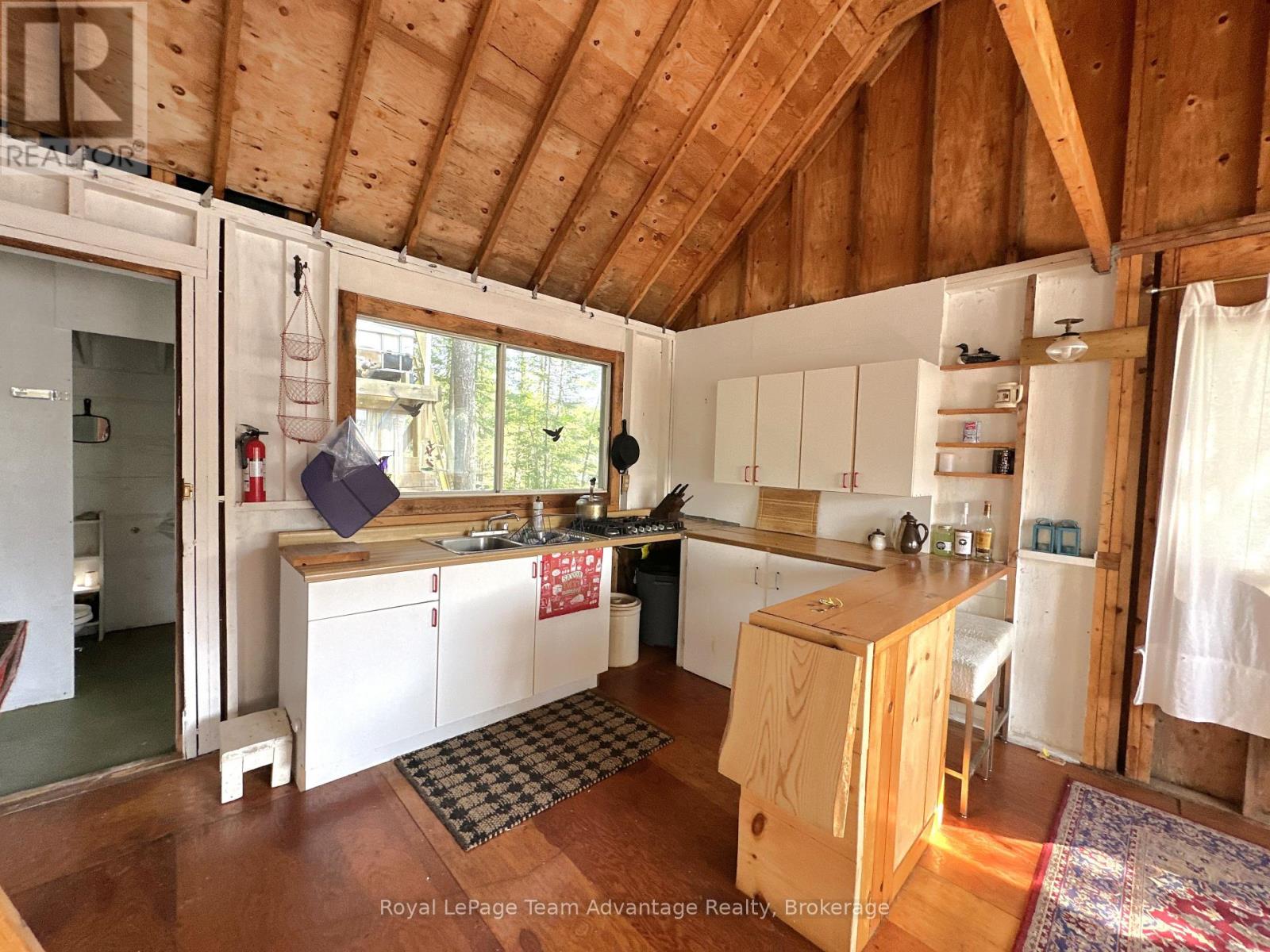 9075 HARRIS LAKE WATER - 19