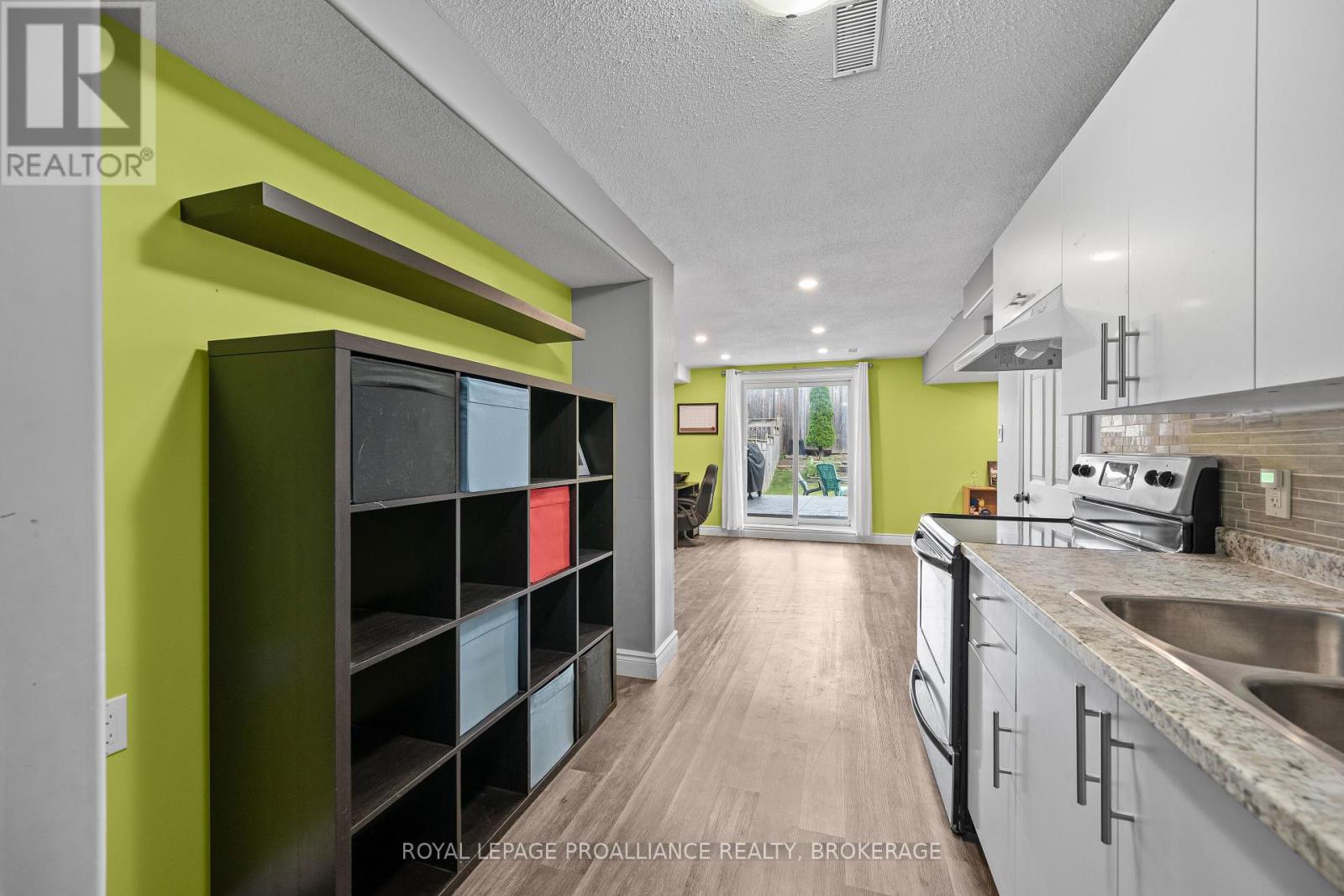 974 SWANFIELD STREET - 33