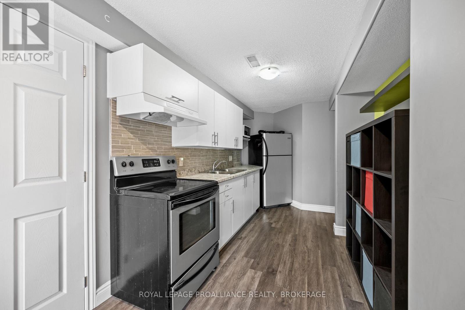 974 SWANFIELD STREET - 32