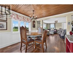 Mud room - 4993 Route 117 Hwy, Escuminac, NB E9A1R4 Photo 9