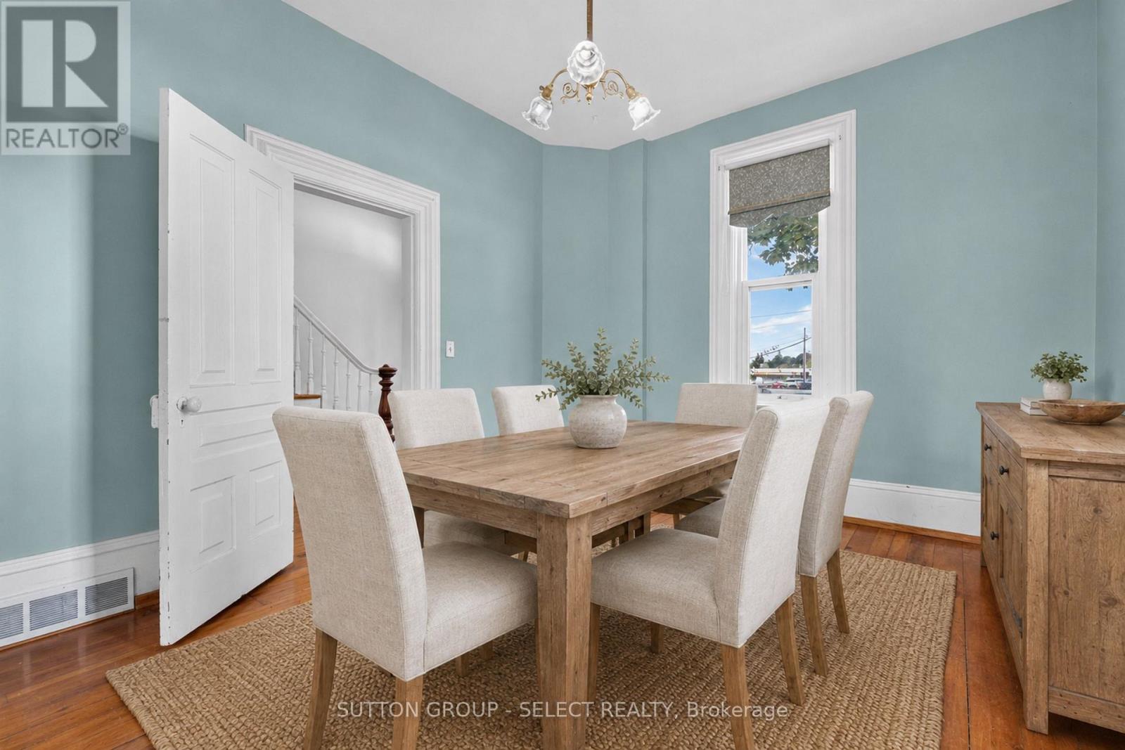 7 MACNAB STREET - 11