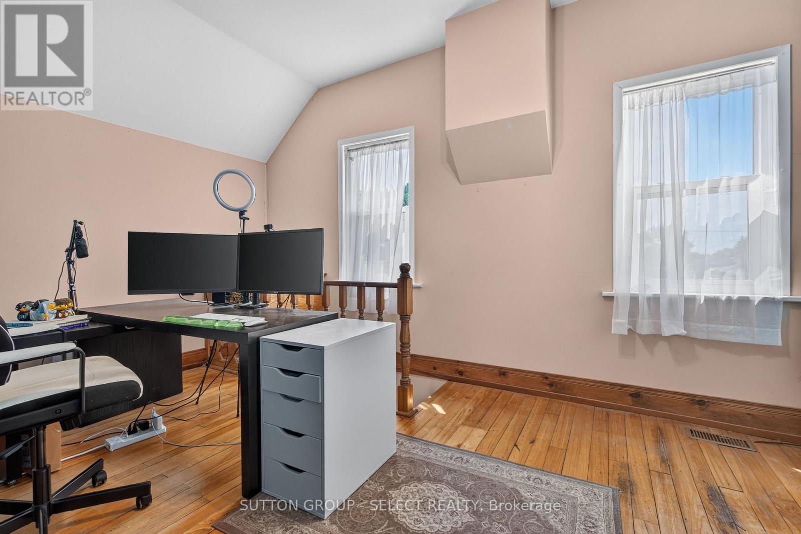 7 MACNAB STREET - 27
