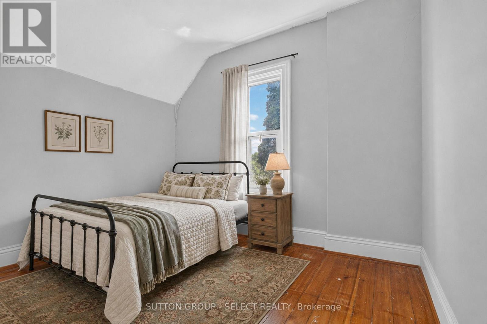 7 MACNAB STREET - 37