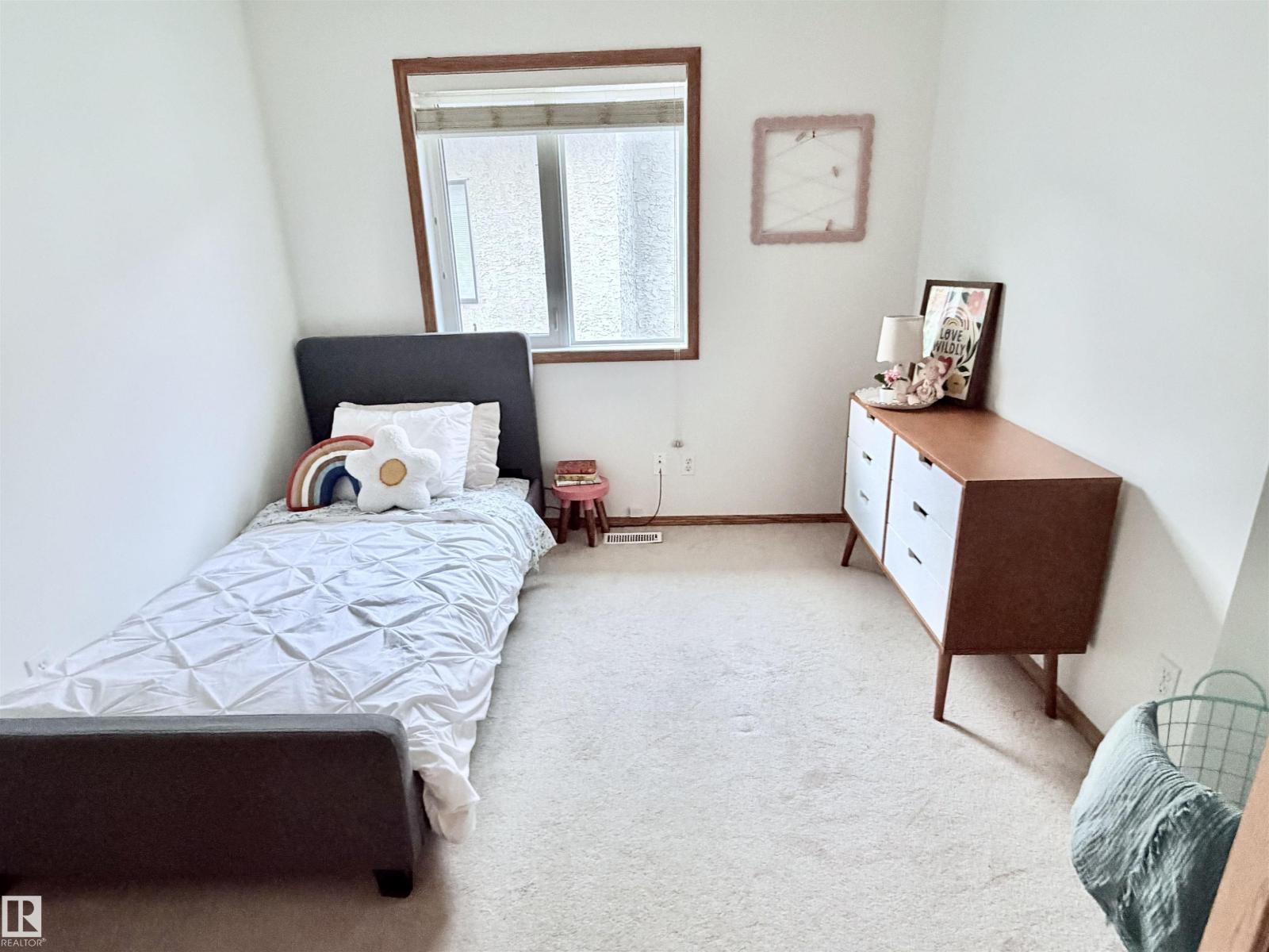 16203 89 Street NW - Photo 33
