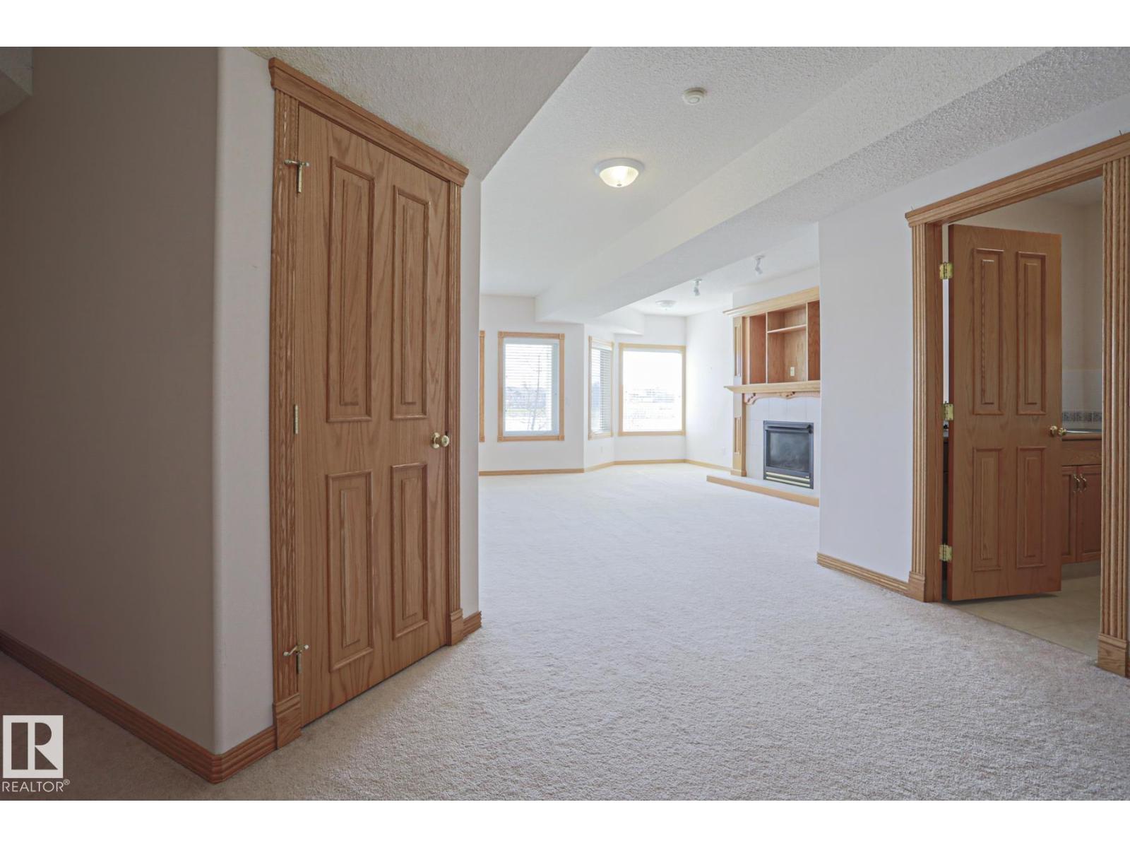 16203 89 ST NW - 57