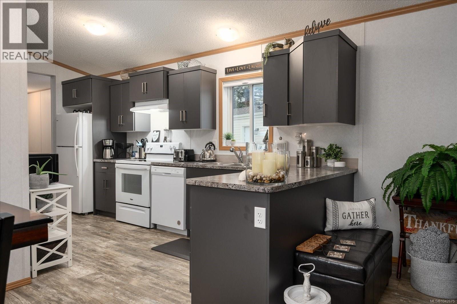 #11 6820 Parklands Pl - 1