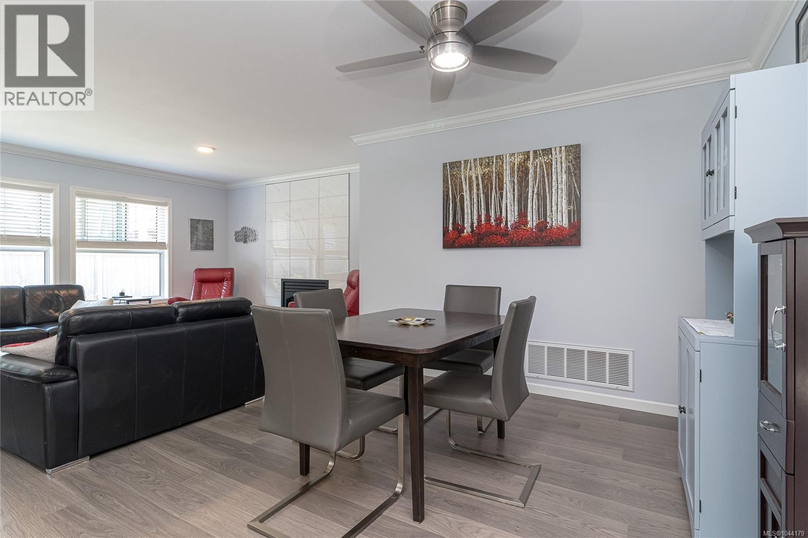 1290 Oceanside Dr - 15