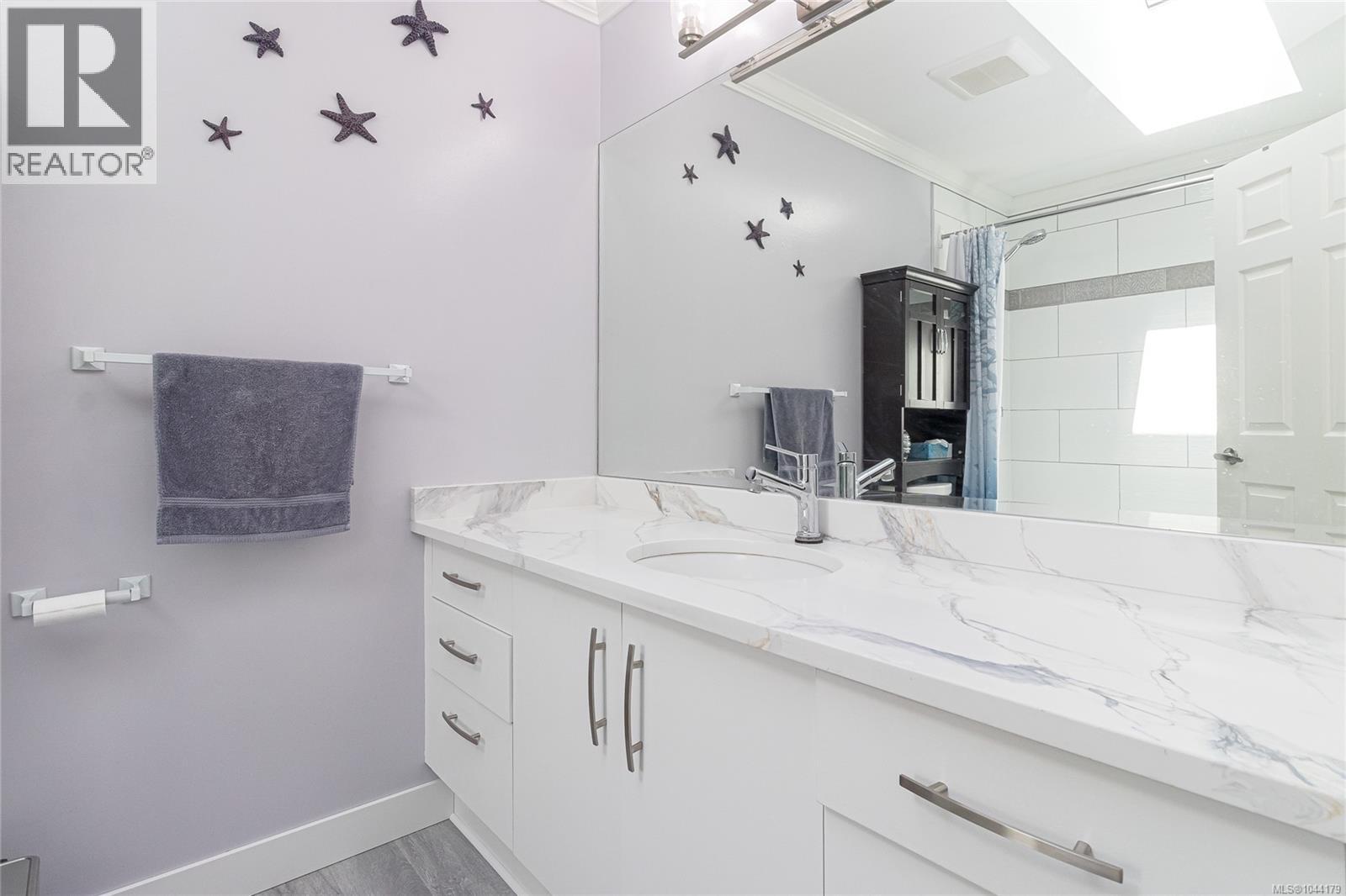 1290 Oceanside Dr - 30