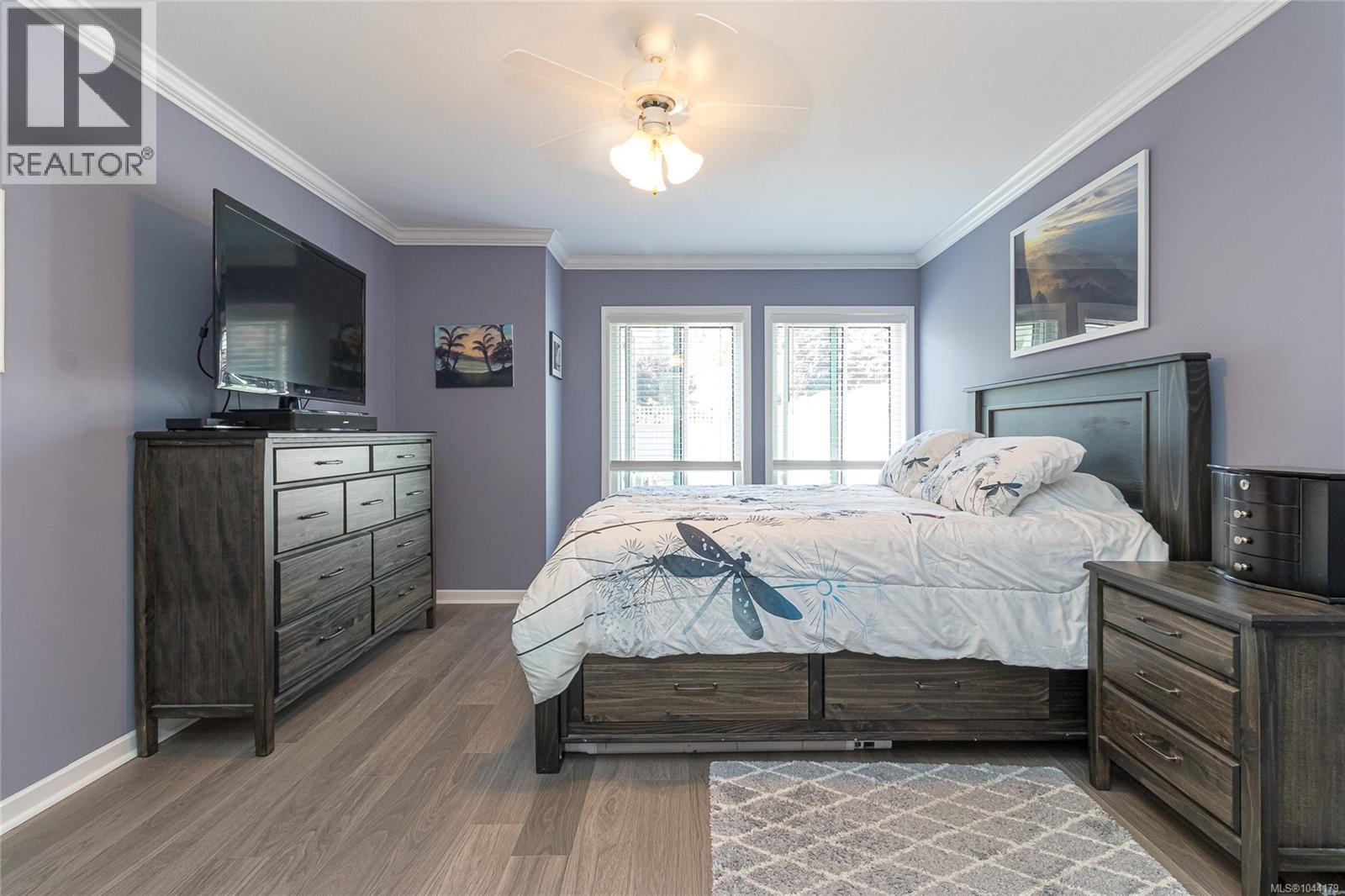 1290 Oceanside Dr - 29