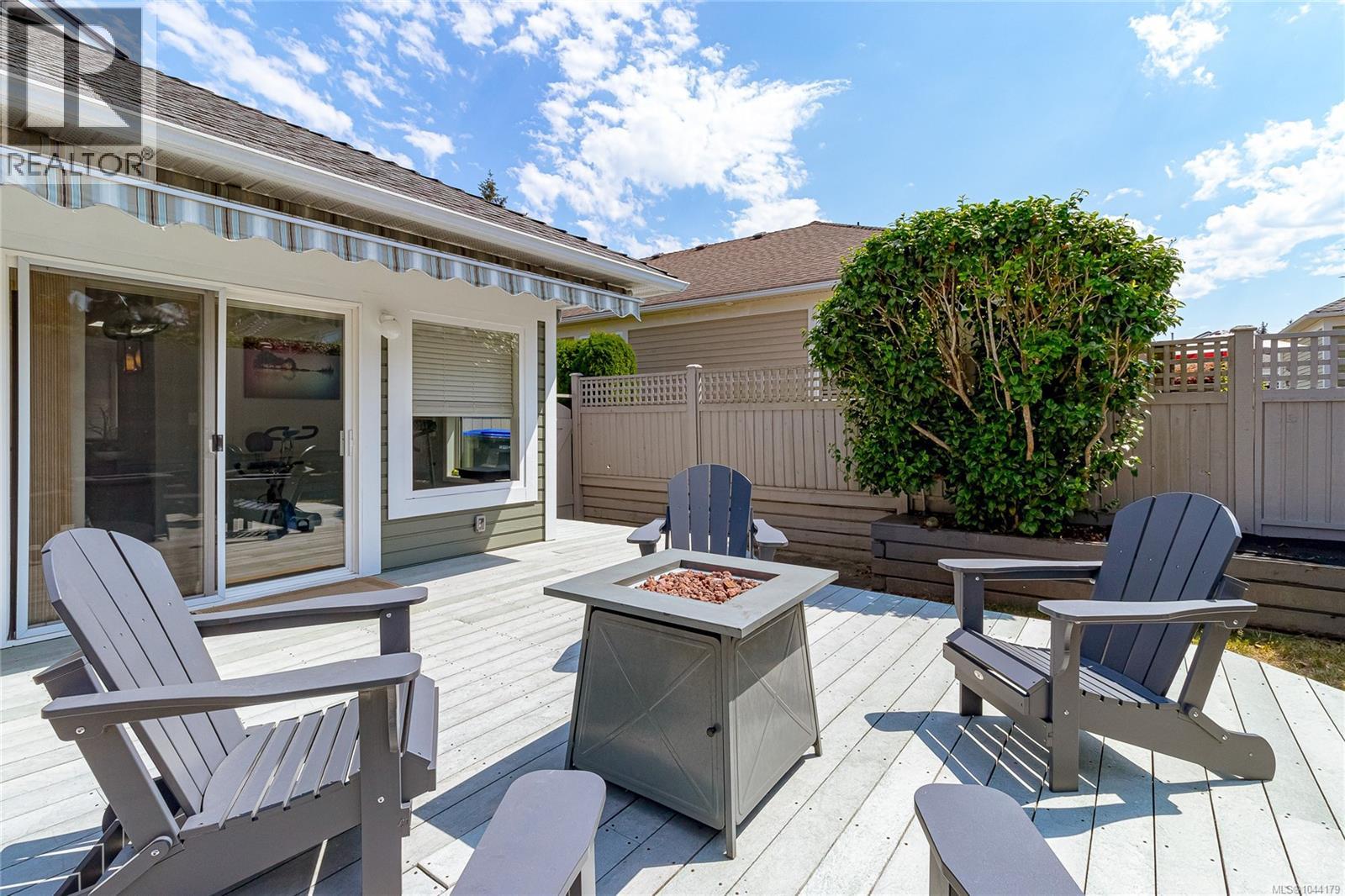 1290 Oceanside Dr - 45