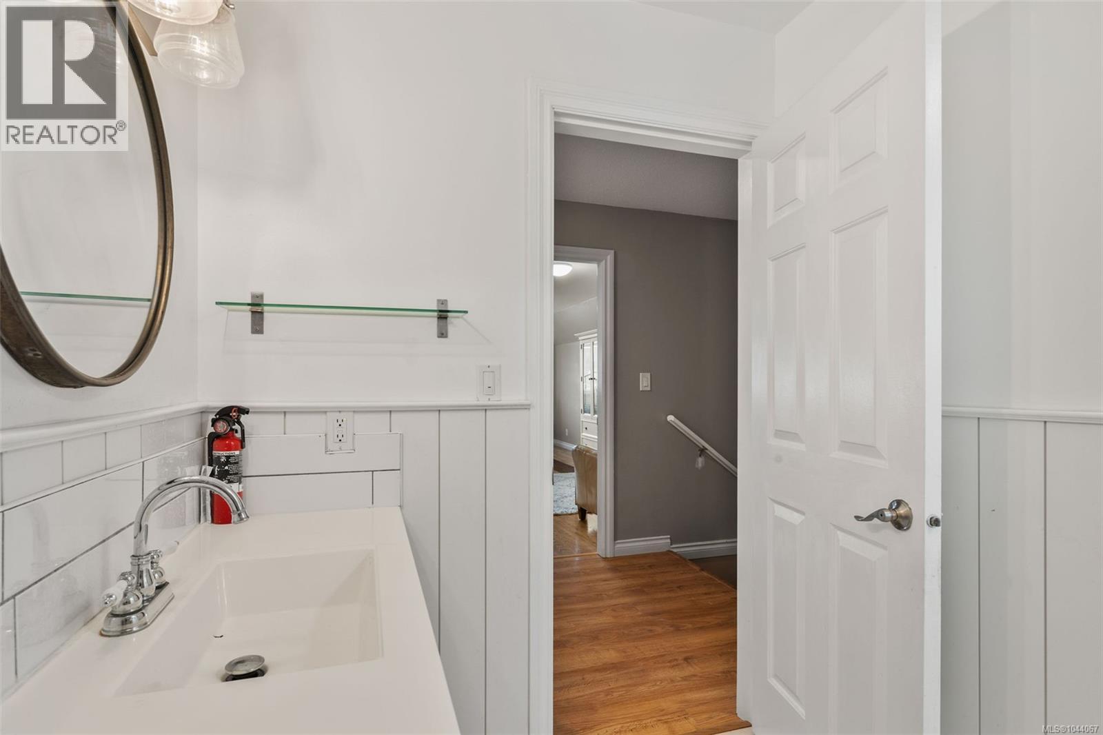 975 Meadowview Pl - Image 17