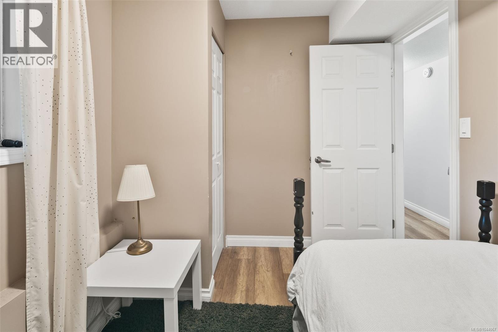 975 Meadowview Pl - 25