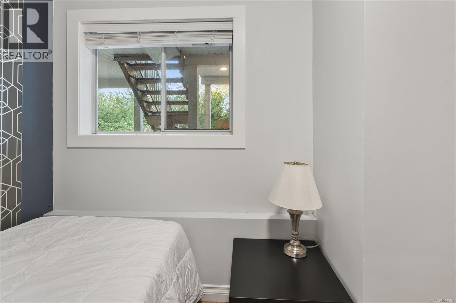 975 Meadowview Pl - 26