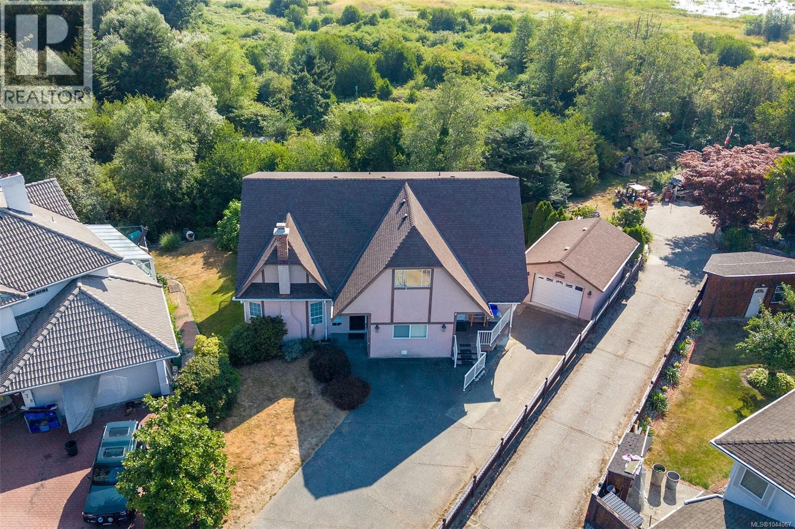 975 Meadowview Pl - Image 35