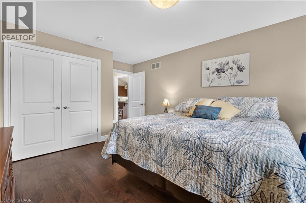 25 RICHARD Crescent - 16