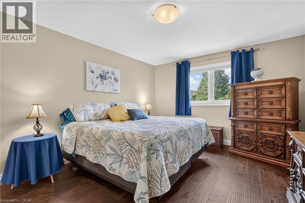 25 RICHARD Crescent - 15