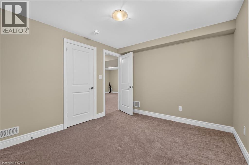 25 RICHARD Crescent - 29
