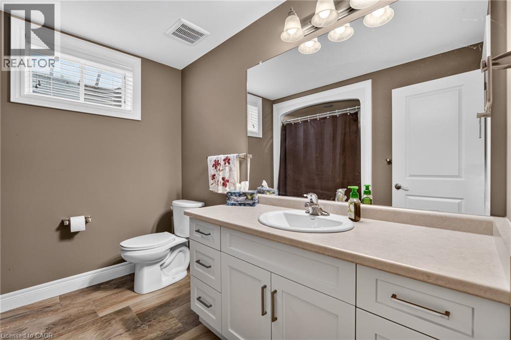 25 RICHARD Crescent - 27