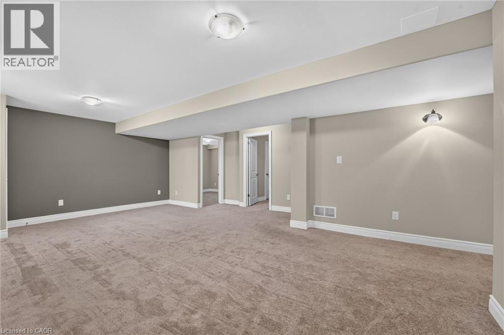 25 RICHARD Crescent - 25