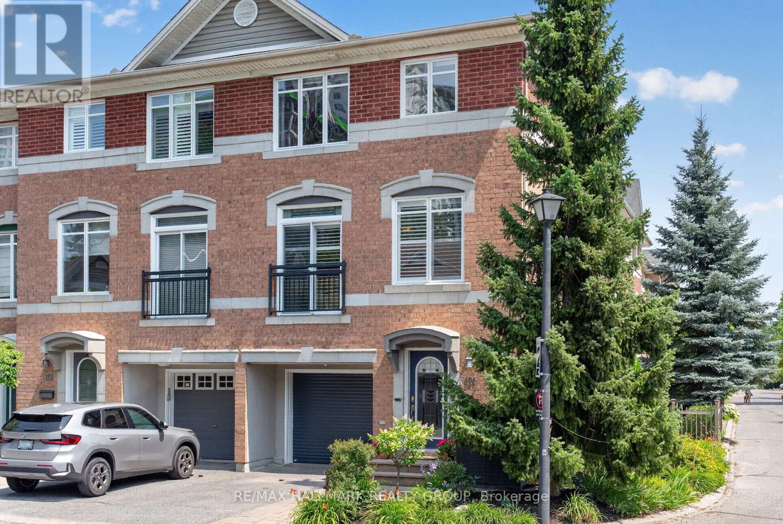 121 WEST VILLAGE PRIVATE - 1