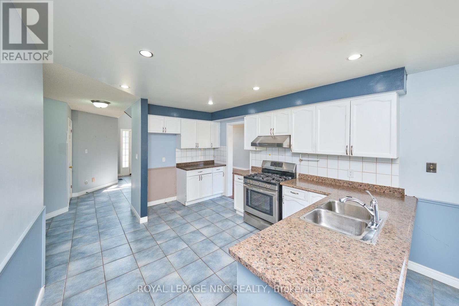15 CREANONA BOULEVARD - 15