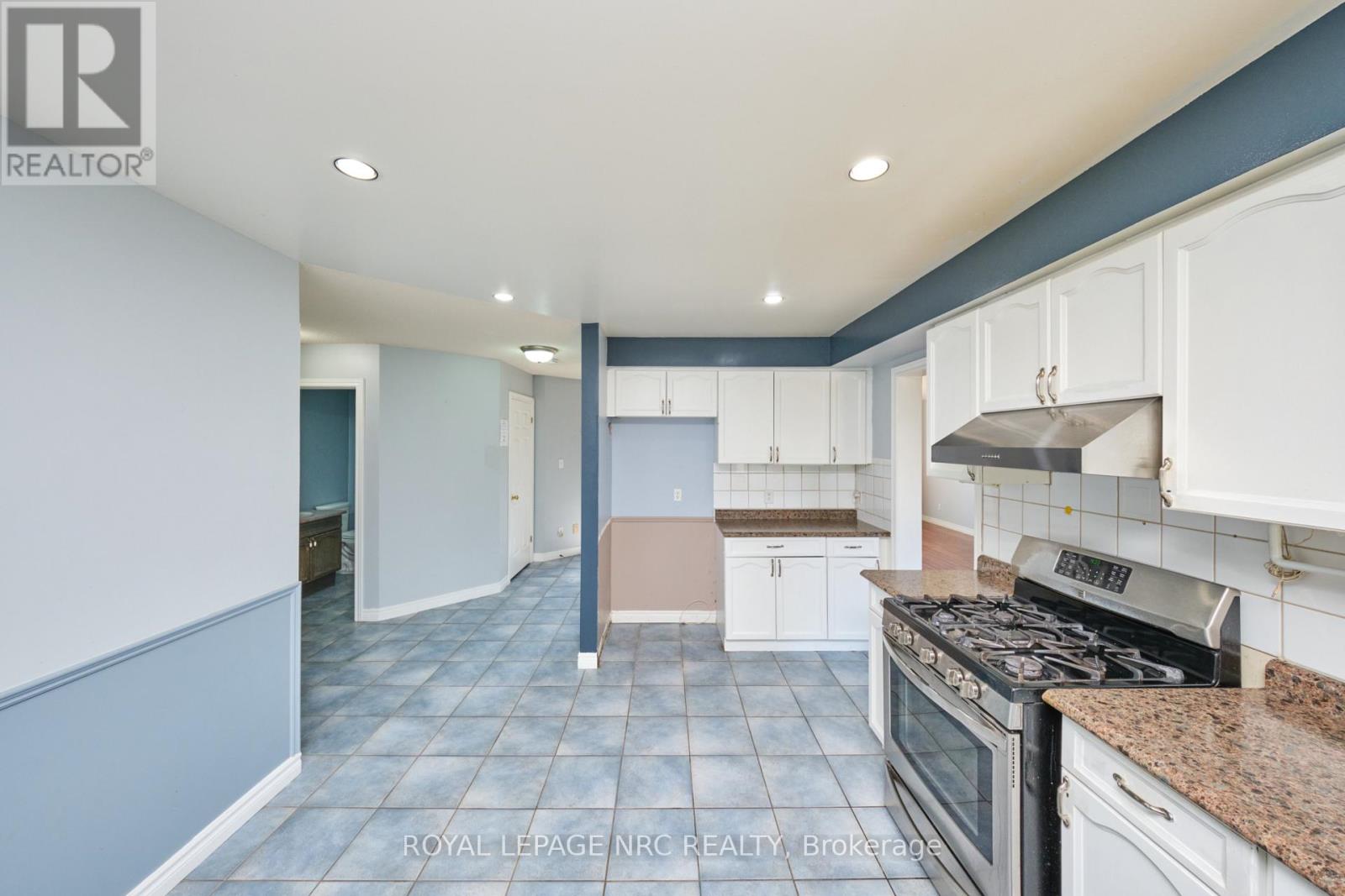 15 CREANONA BOULEVARD - 16
