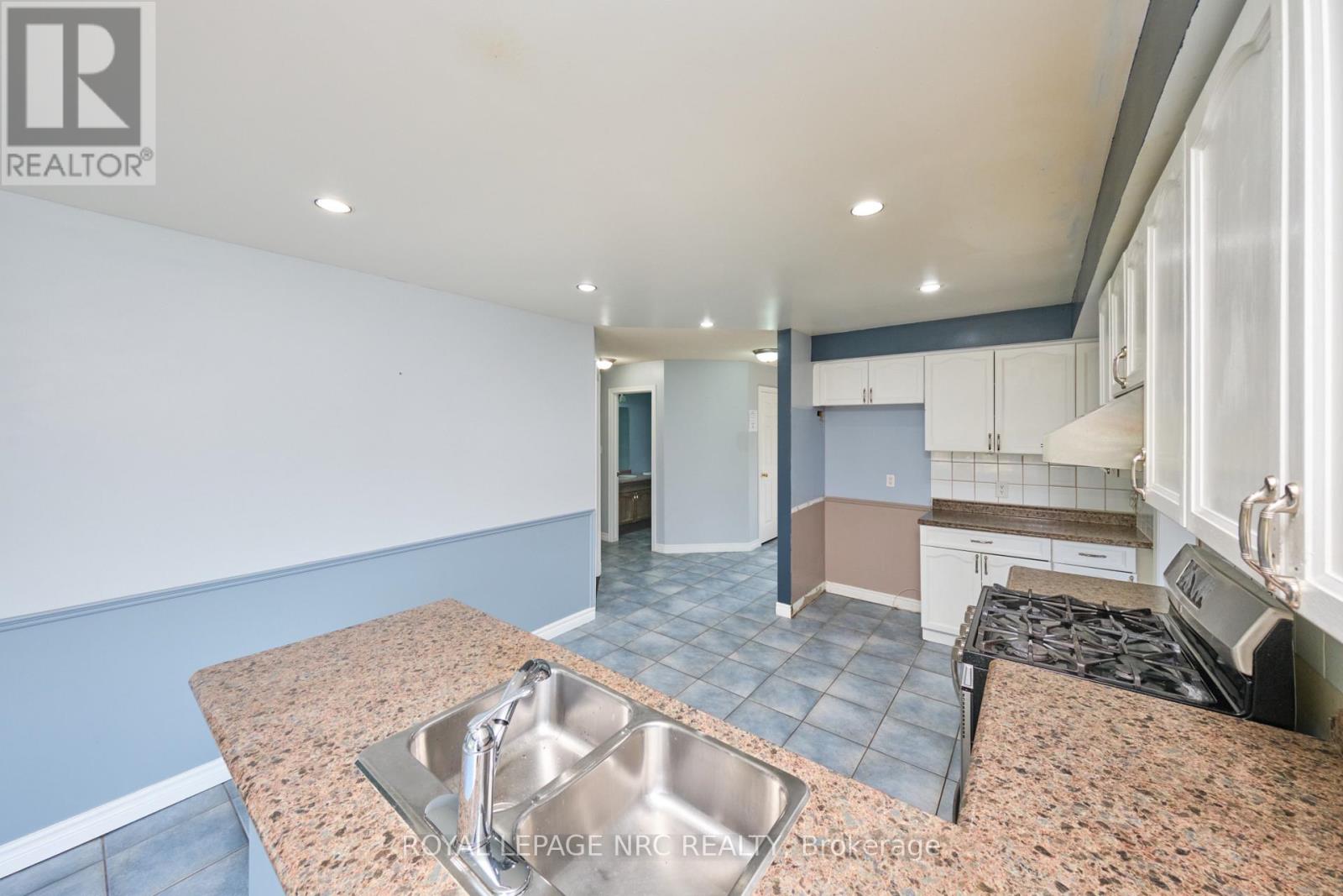 15 CREANONA BOULEVARD - 17