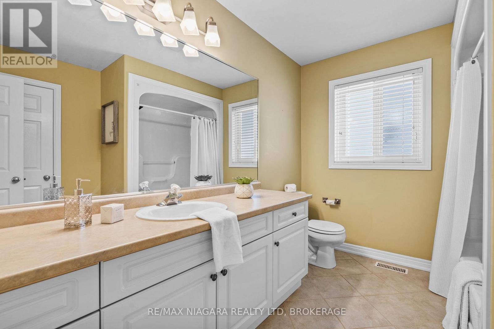 7040 ST MICHAEL AVENUE - 21